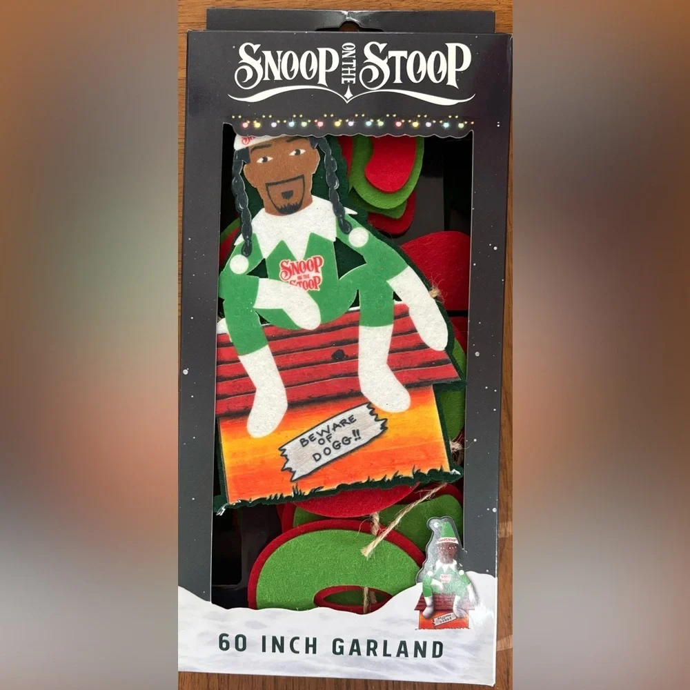 Snoop Dogg Snoop on The Stoop Doggy Dogg Christmas 60 Inch Garland NEW NWT